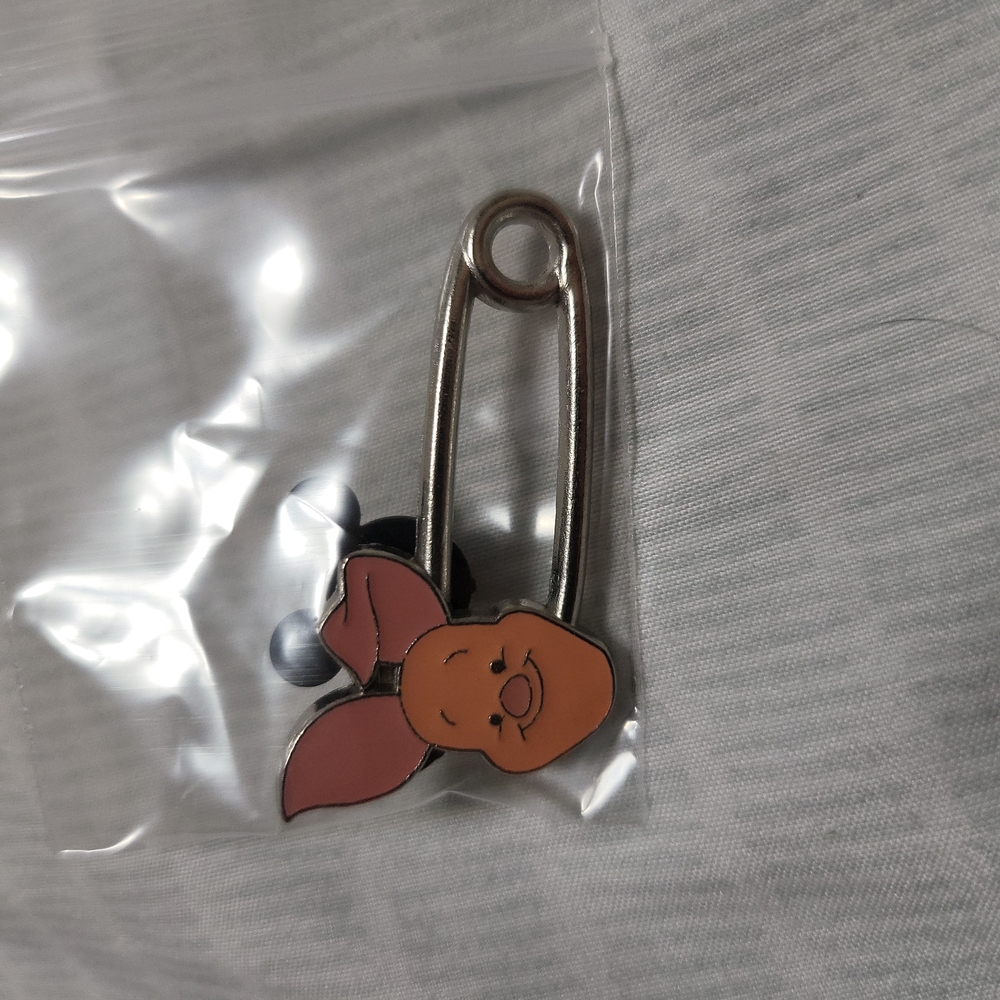 5/$20 Disney Pin